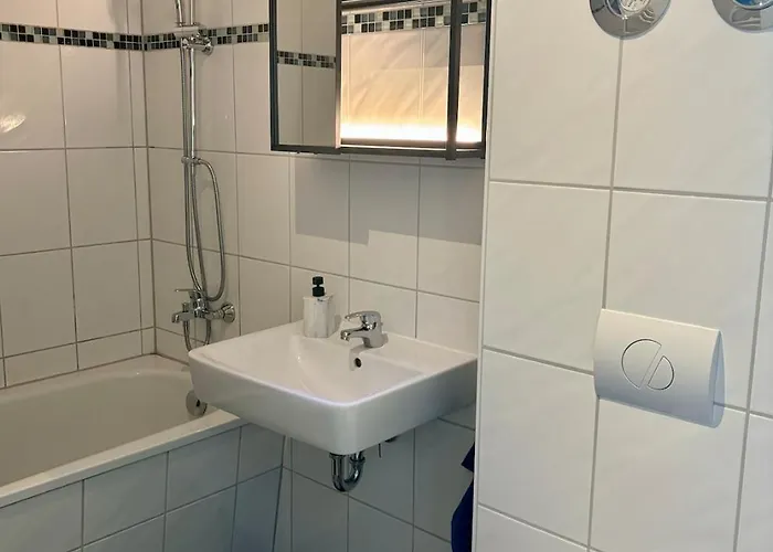 Stilvolles Loft Mit Kostenlosem Fahrrad Апартаменты Магдебург